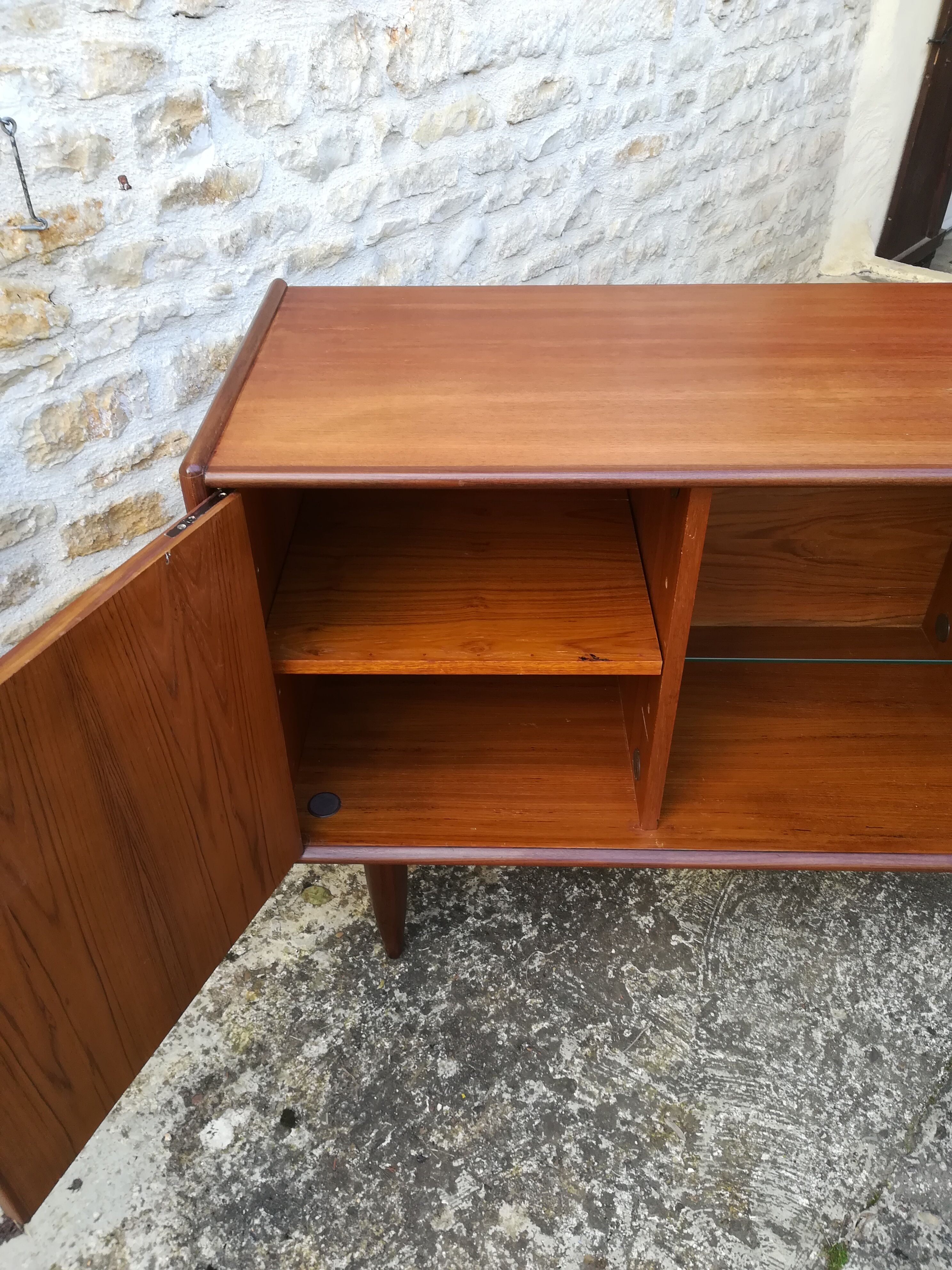 Scandinavian enfilade