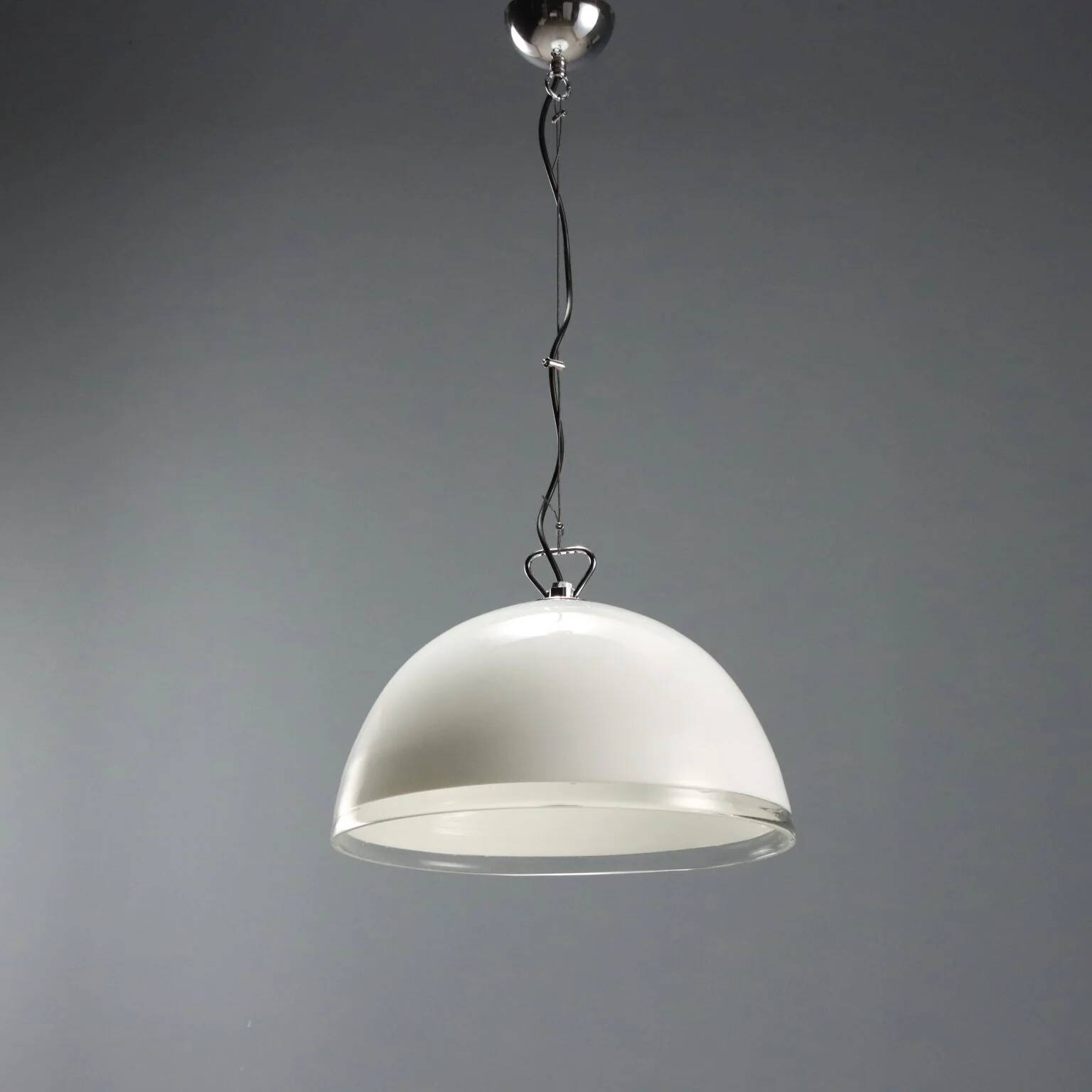 Vintage Artemide Onfale lamp designed by Luciano Vistosi, Italy, 1980s.
