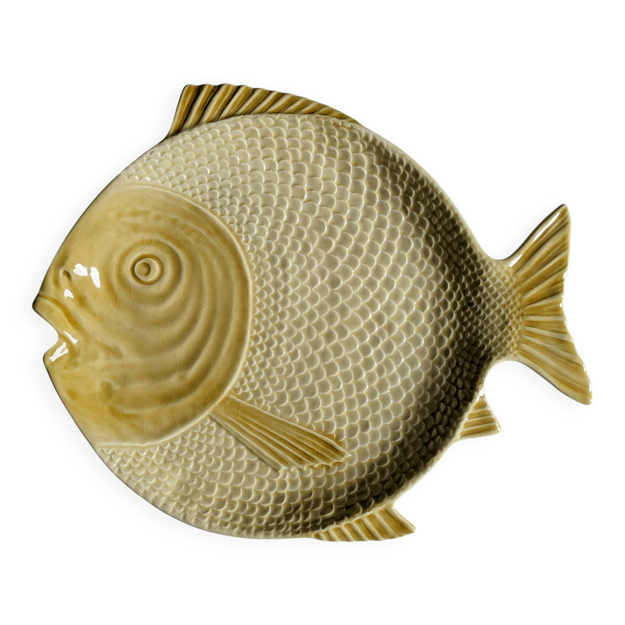 Plate barbotine fish attributed to Vallauris