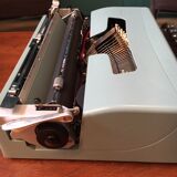 Olivetti typewriter, model Lettera 32