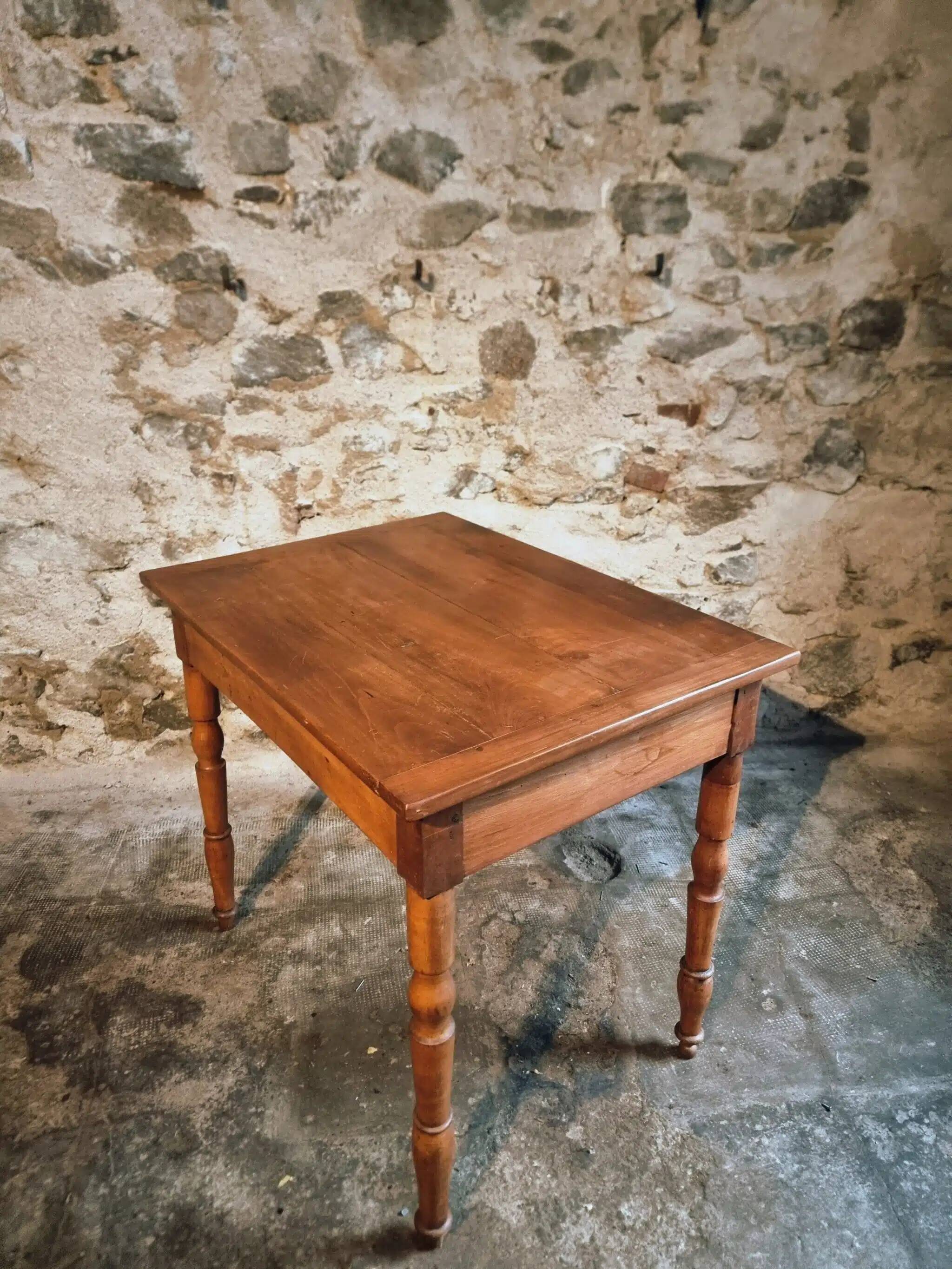 French vintage side table in cherry wood with a drawer.