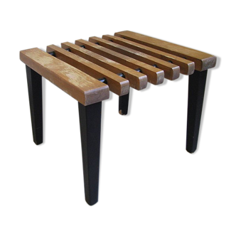 Tabouret à lattes