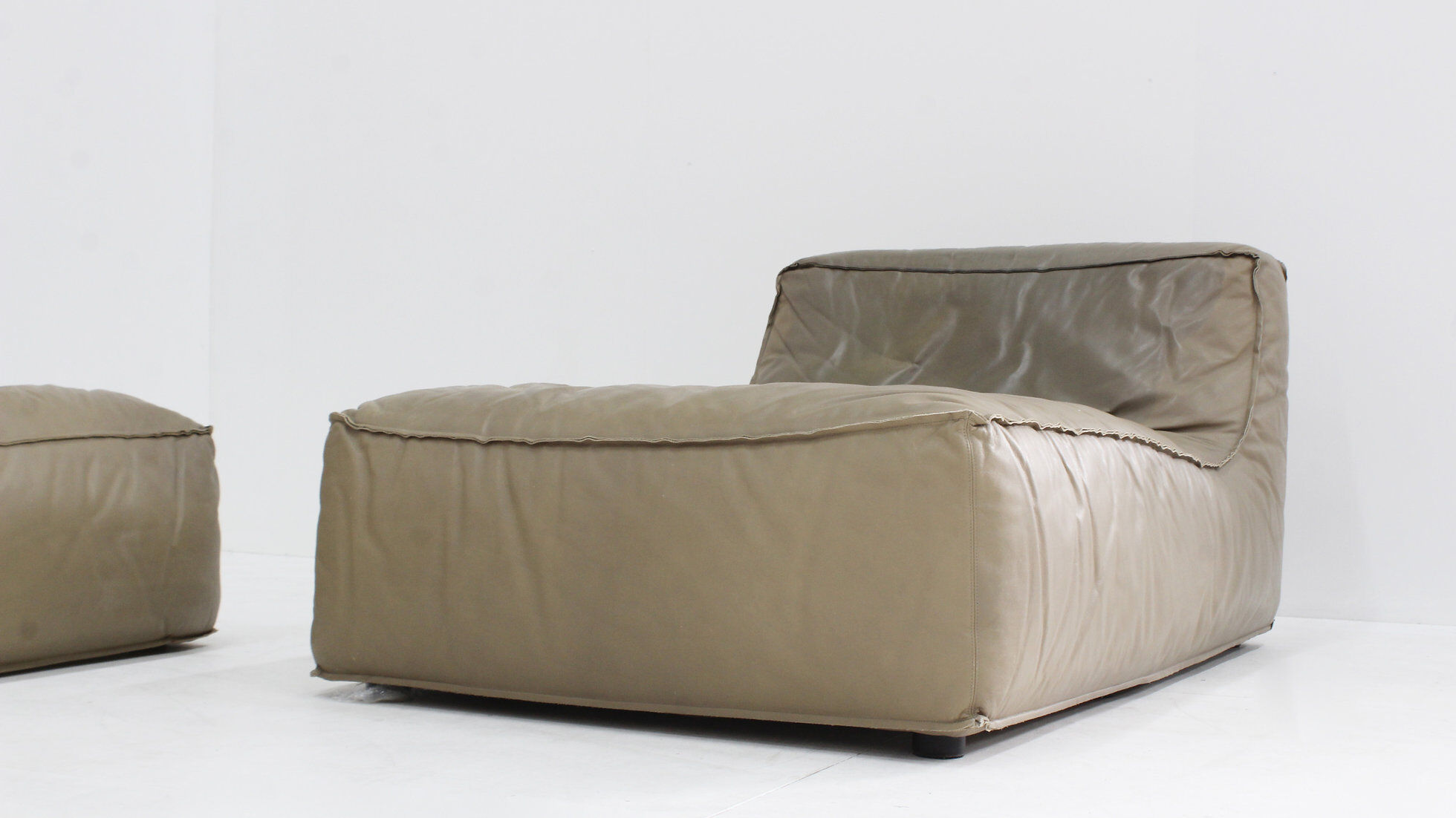 Vintage modular green leather sofa by Verzelloni Italy 1990s