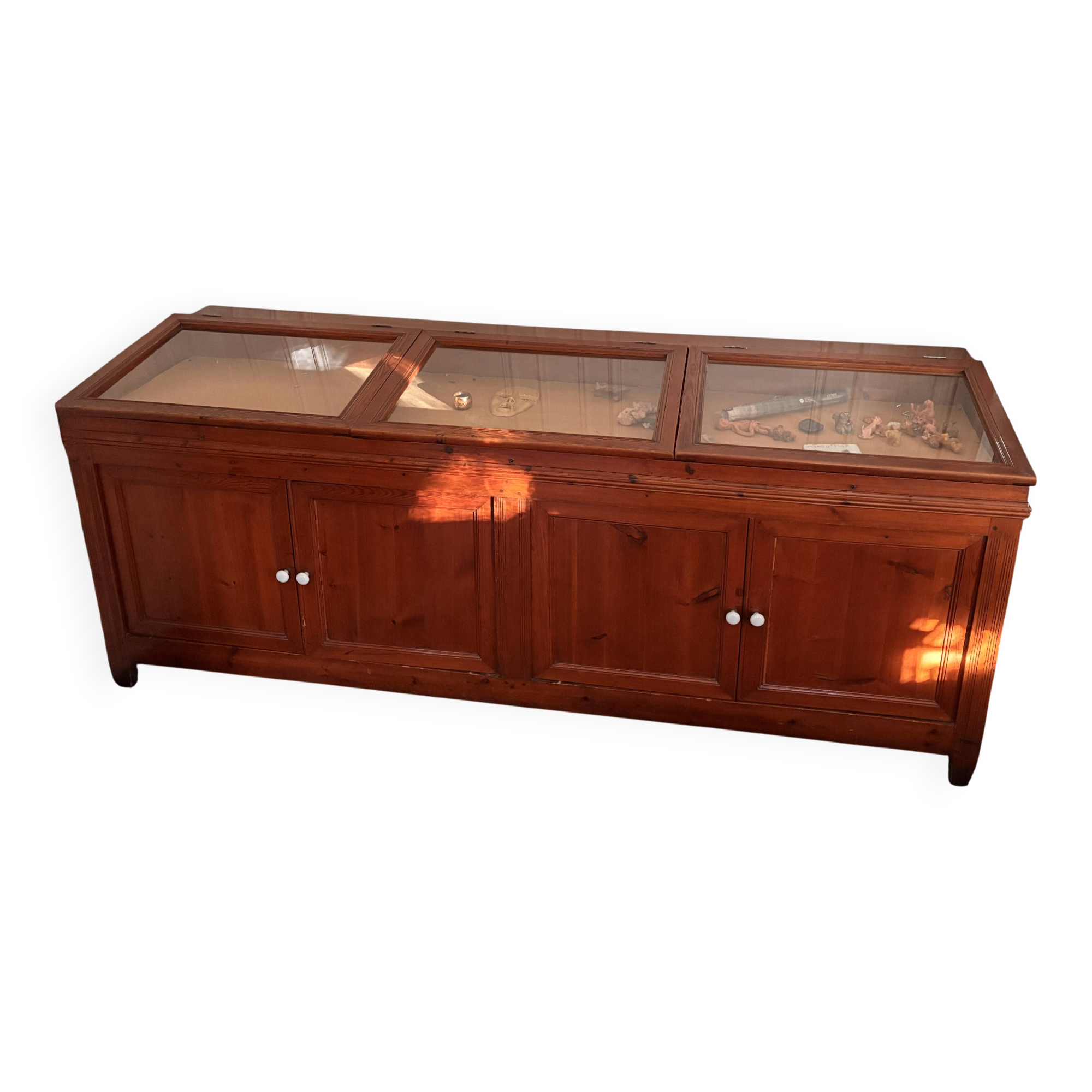 Meuble de mercerie