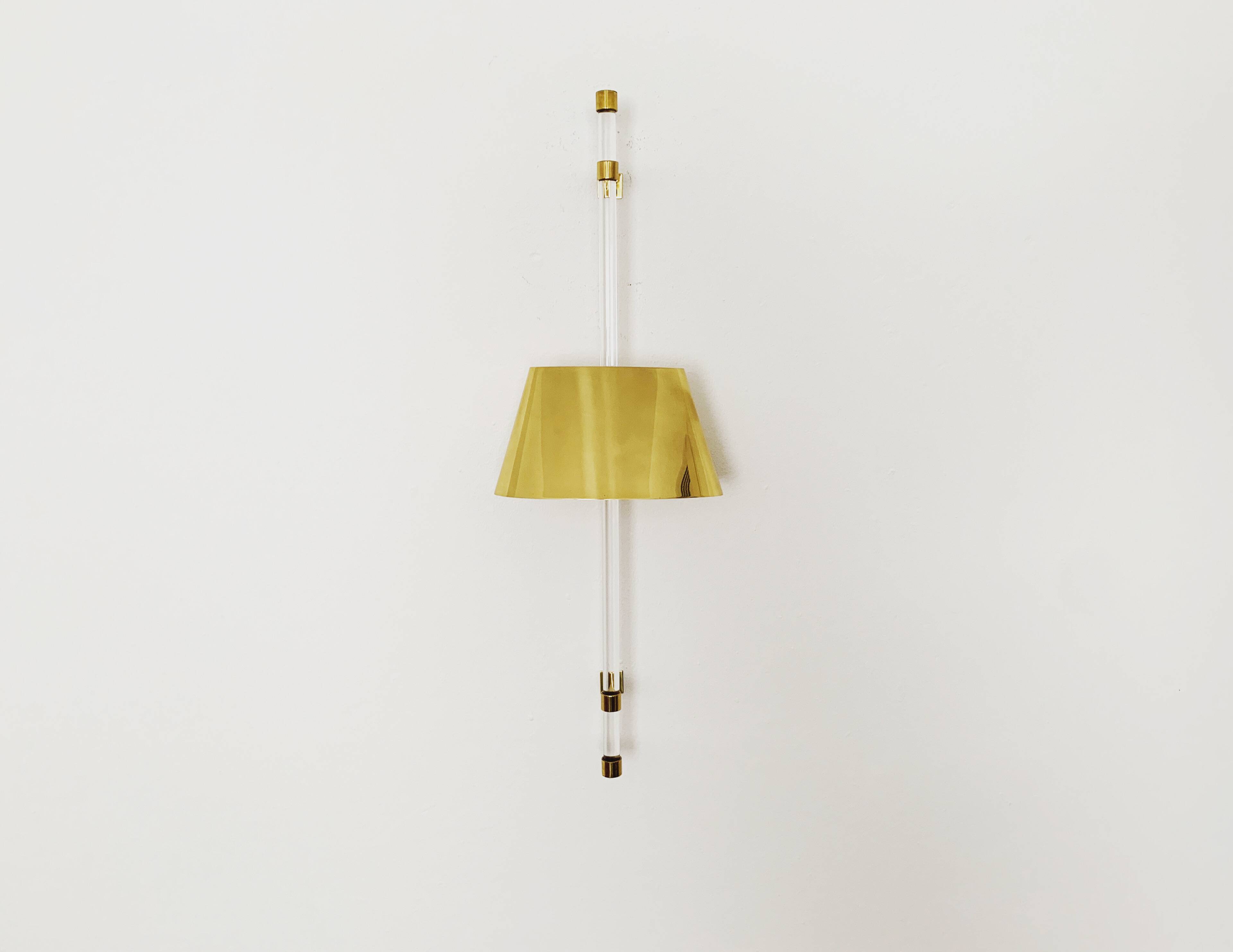 Applique murale en laiton et acrylique