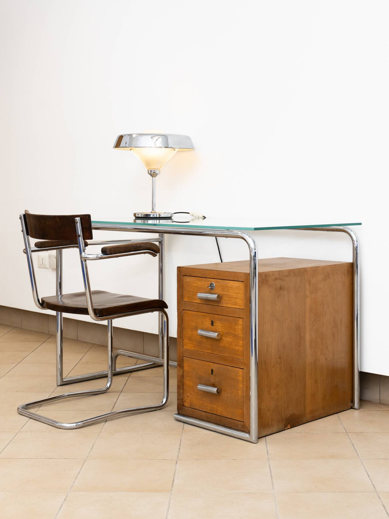 Cova Milano rationalist desk in walnut, tubular steel and glass, 1940s