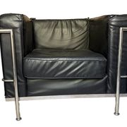LC3 chair replica