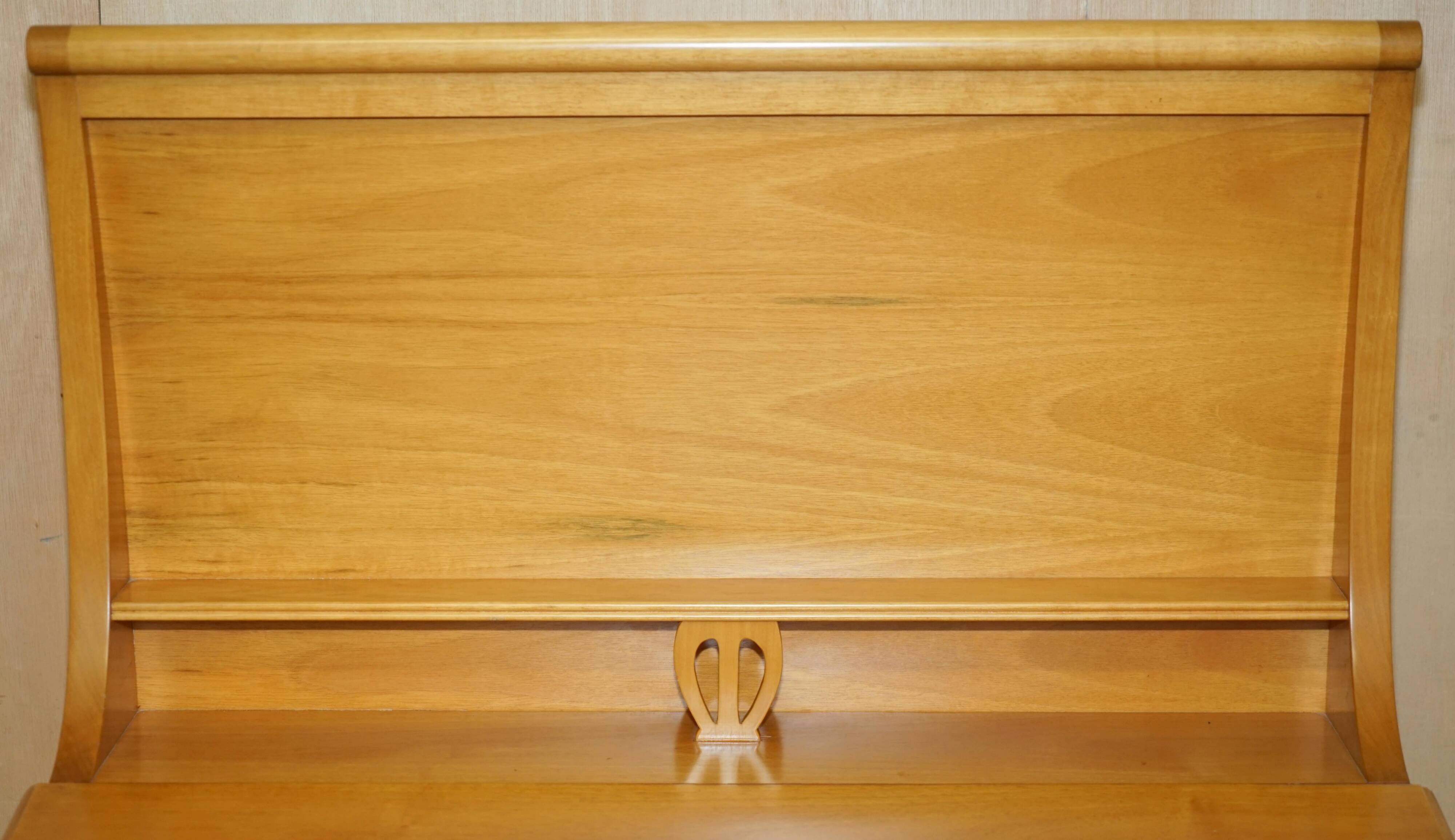 Bureau Art Nouveau attribué à Carlo Zen 1902 en érable moucheté