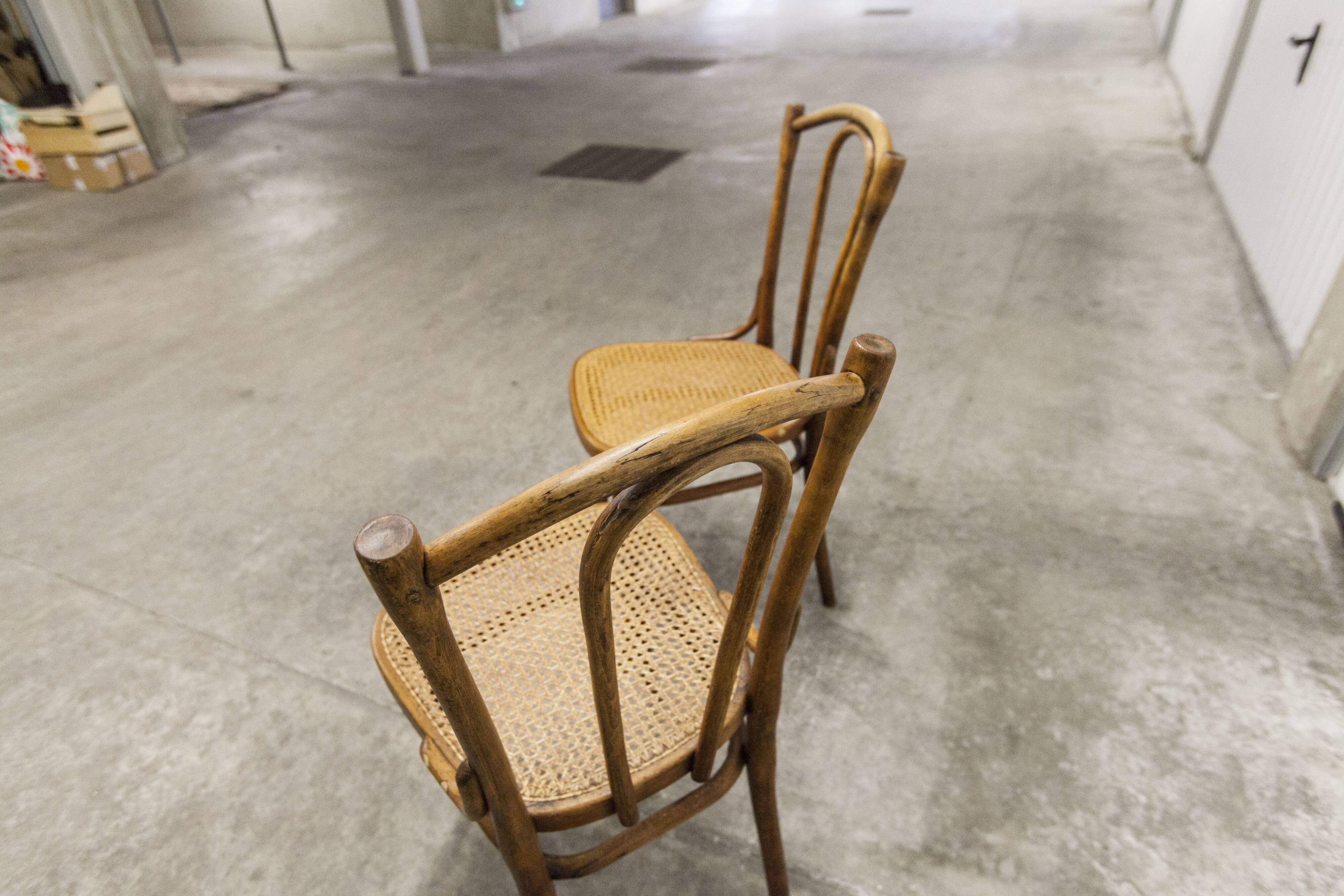 Pair of chairs bistrot Thonet Austria 1900 canning stamped