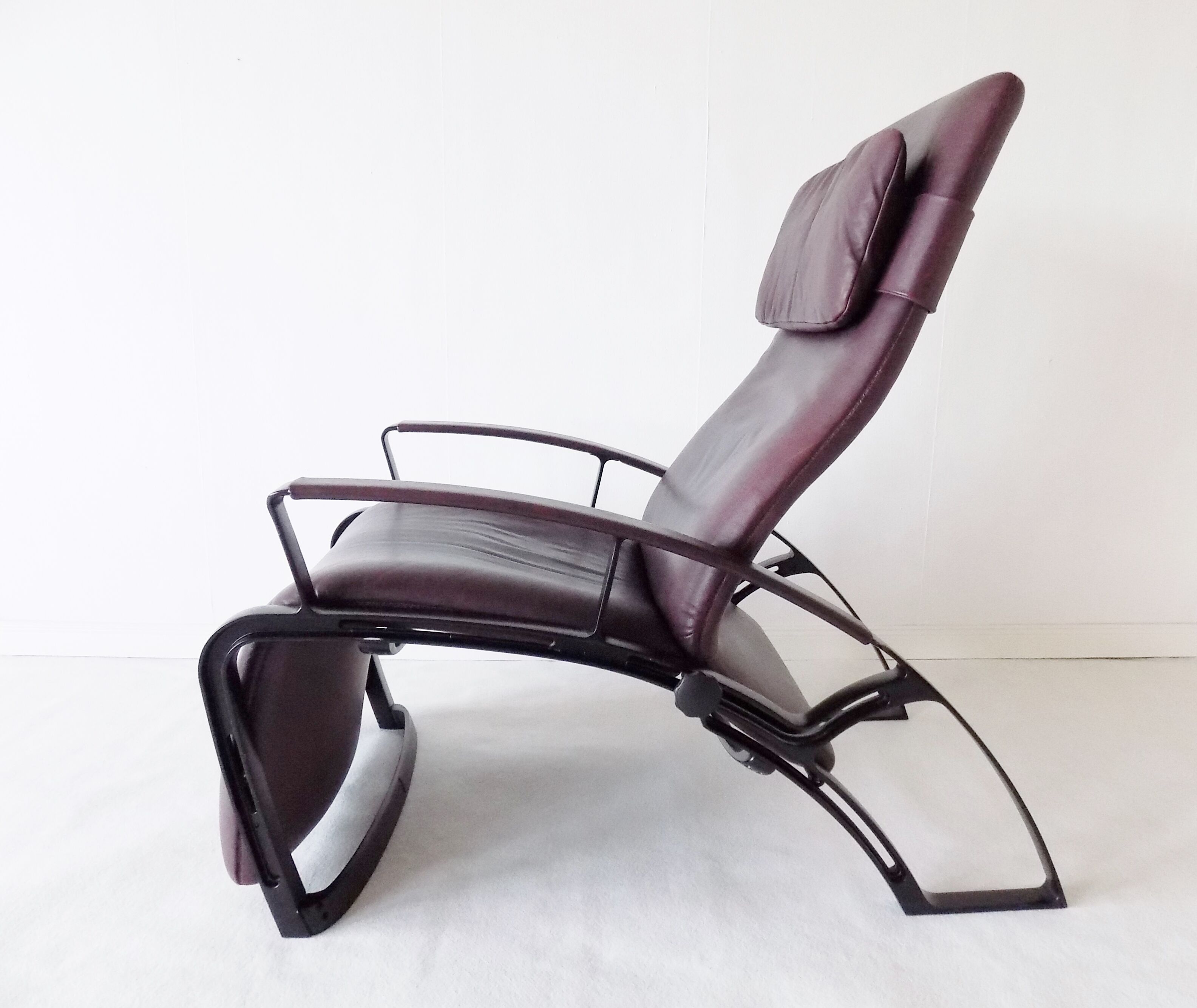 Interprofil IP84S reclining lounge chair by Ferdinand A. Porsche