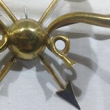 Empire style arrow wall light