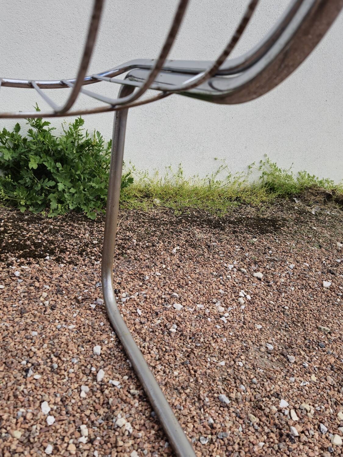 Set of 6 chrome metal design chairs from the 1970s.