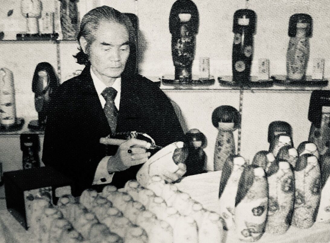 Awakening of Love - Kokeshi Doll - Master Okamoto usaburo - circa 1970 Japan