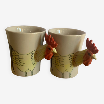 Lot old cups hen