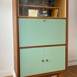 Green and wood secretary