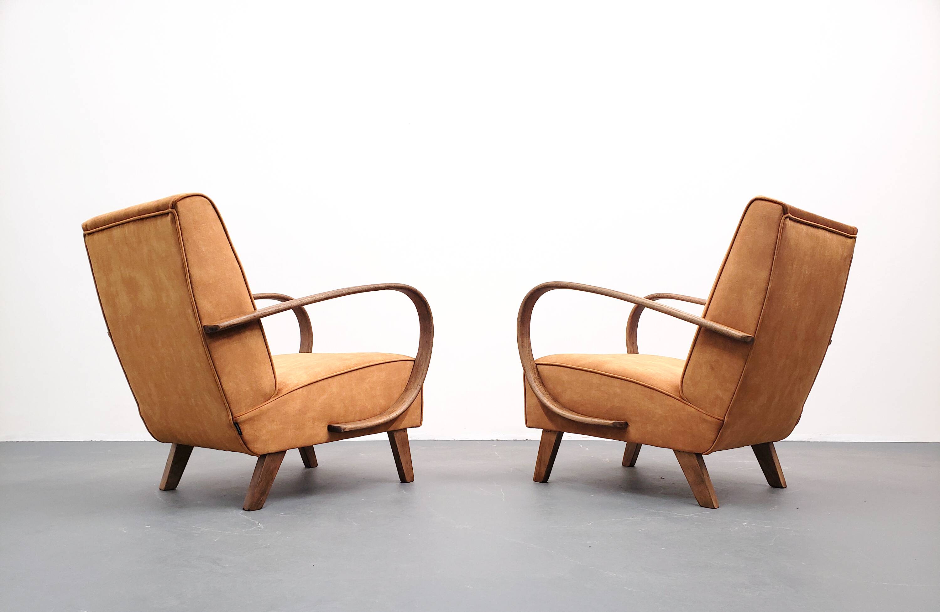 1930 Jindrich Halabala Bentwood Armchair in Rust Brown Velvet