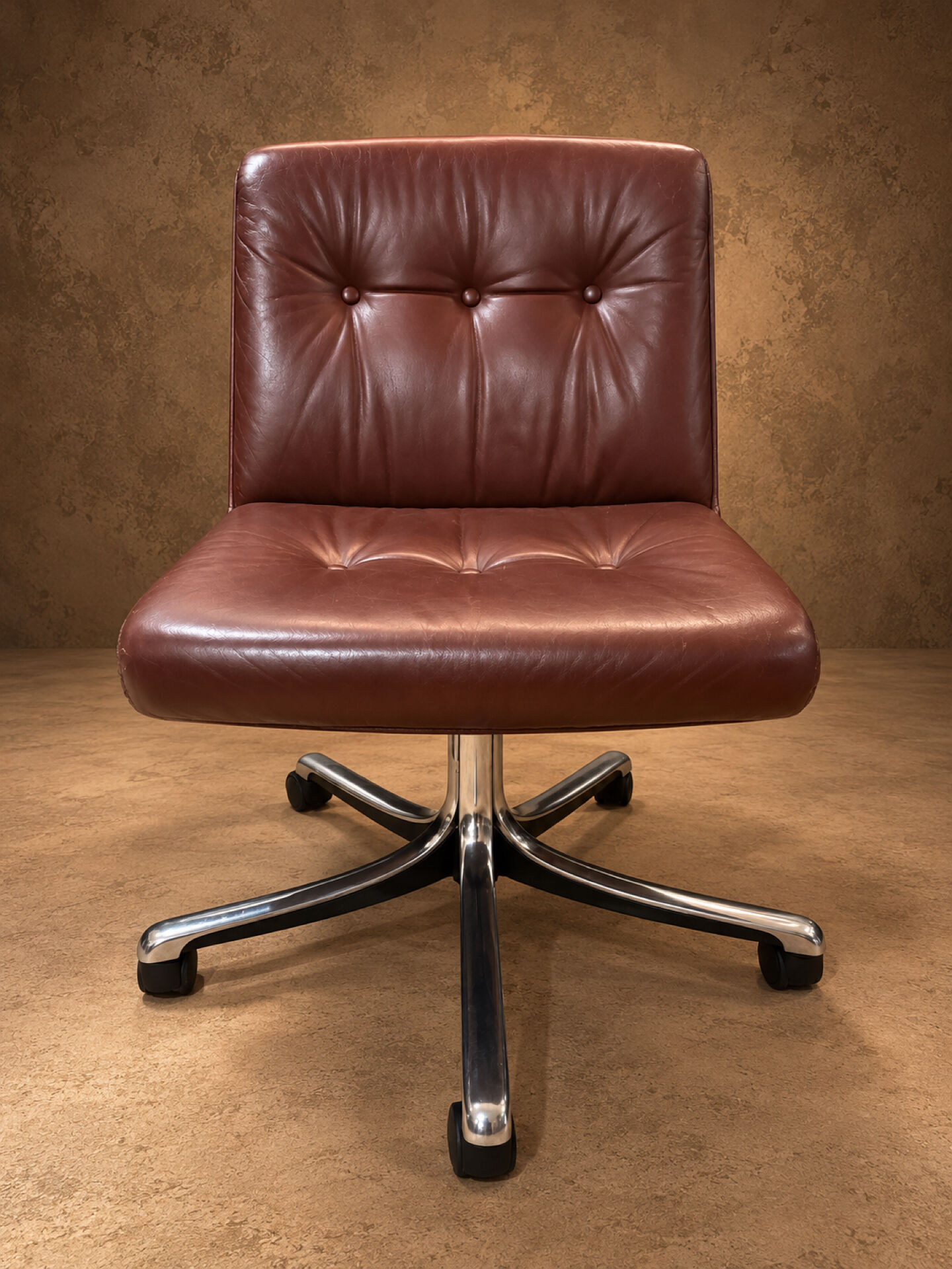 Pair of P128 armchairs by Osvaldo Borsani circa 1970