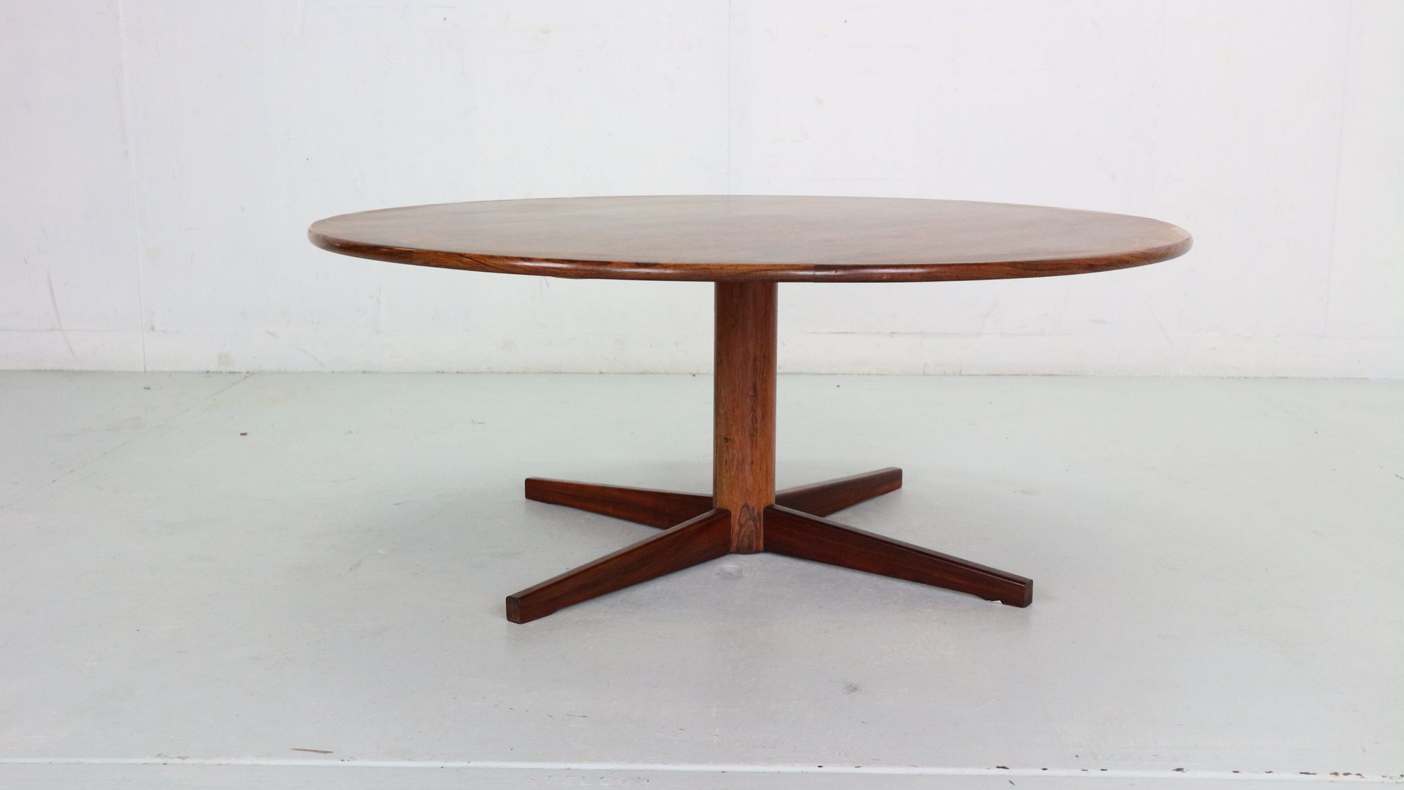 Mid century modern  round rosewood coffee table, 1960s denmark