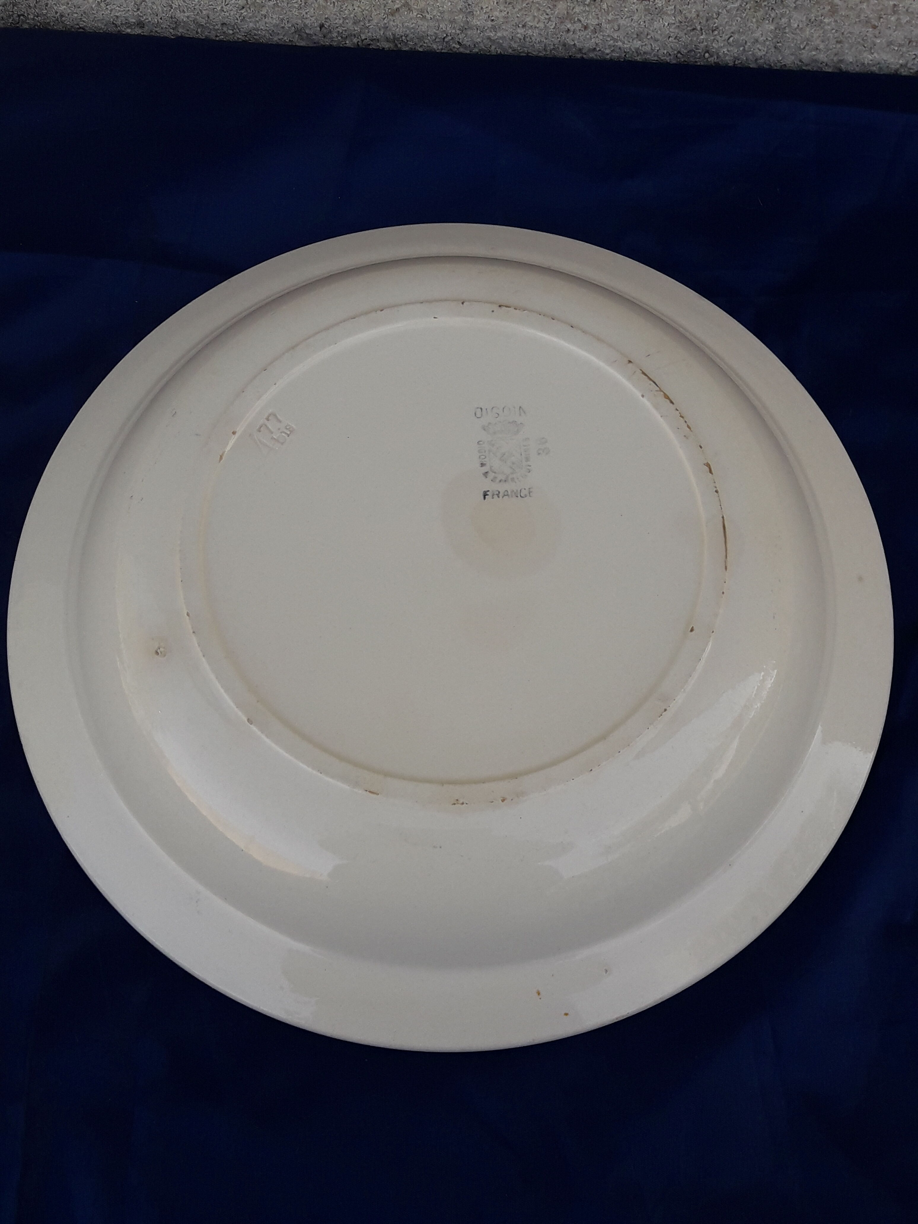 Hollow round dish in sarreguemines blue pink style diam 26.5 cm