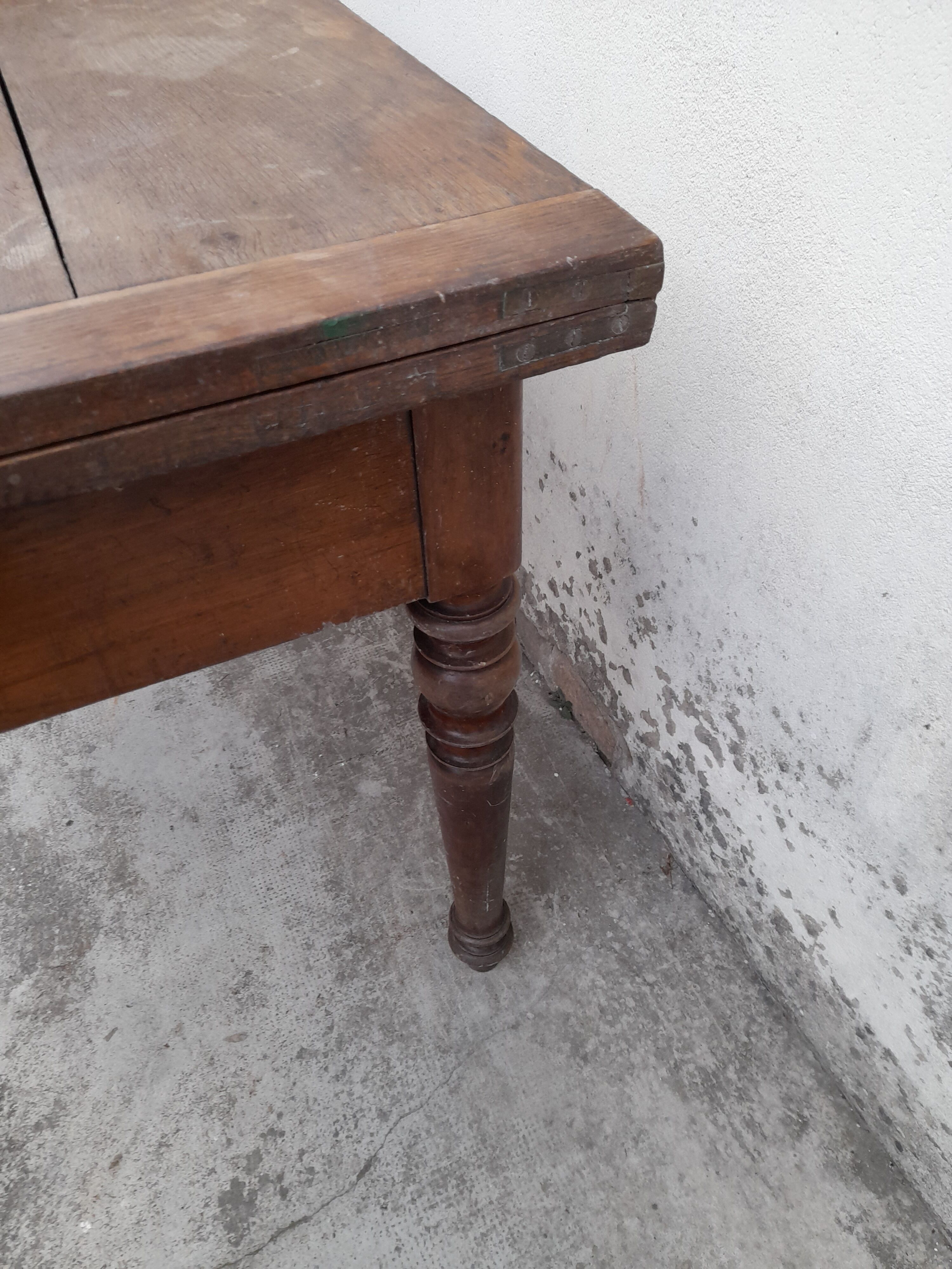 Farm table folding tray called "Wallet" 1900