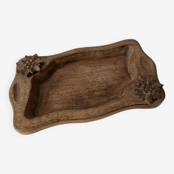 Small tray or storage compartment in mango wood with carved flowers (edelweiss).