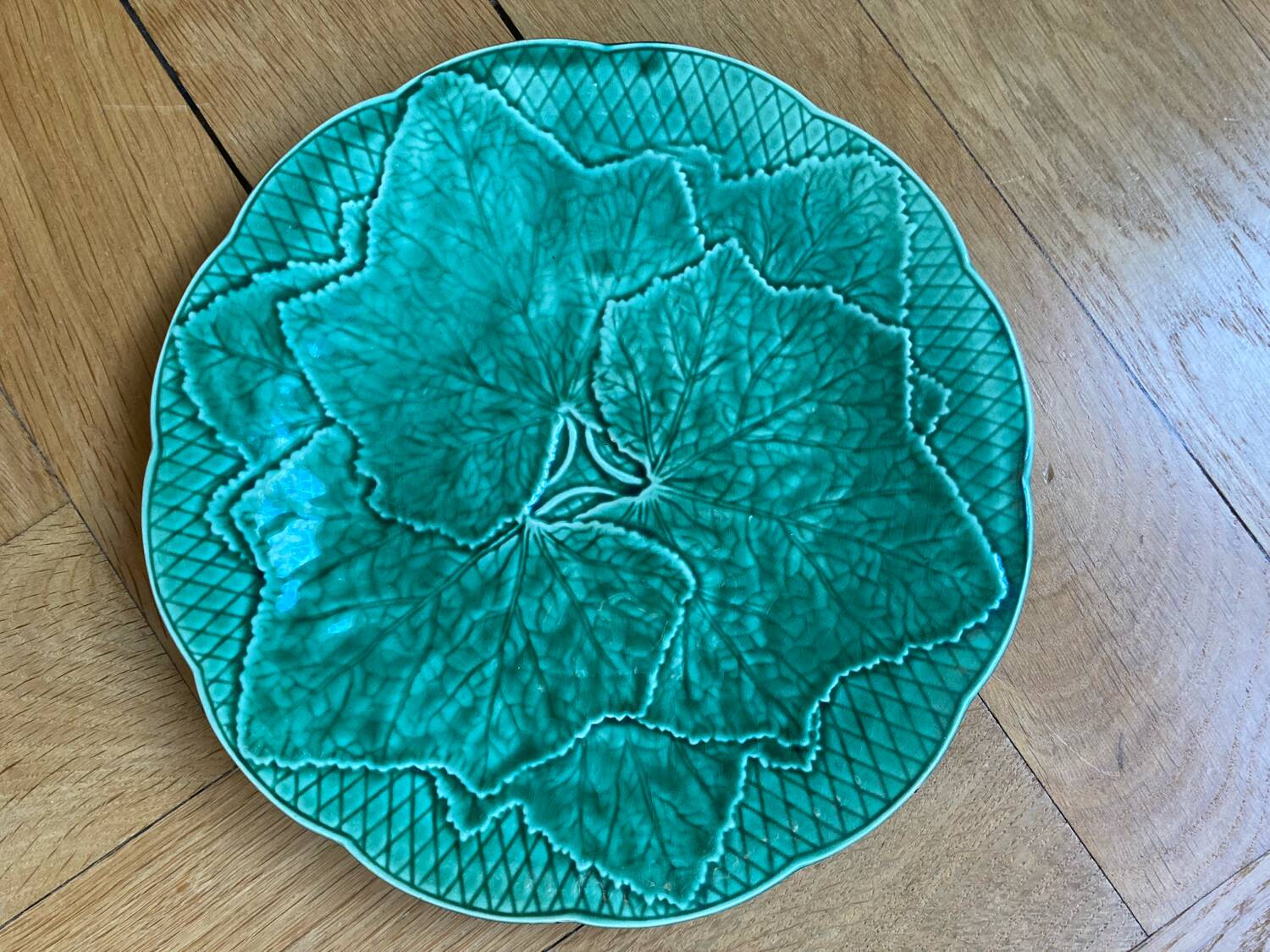 Gien Leaf Slush Dessert Plates