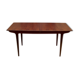 Extendable scandinavian table