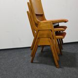 Stacking chair