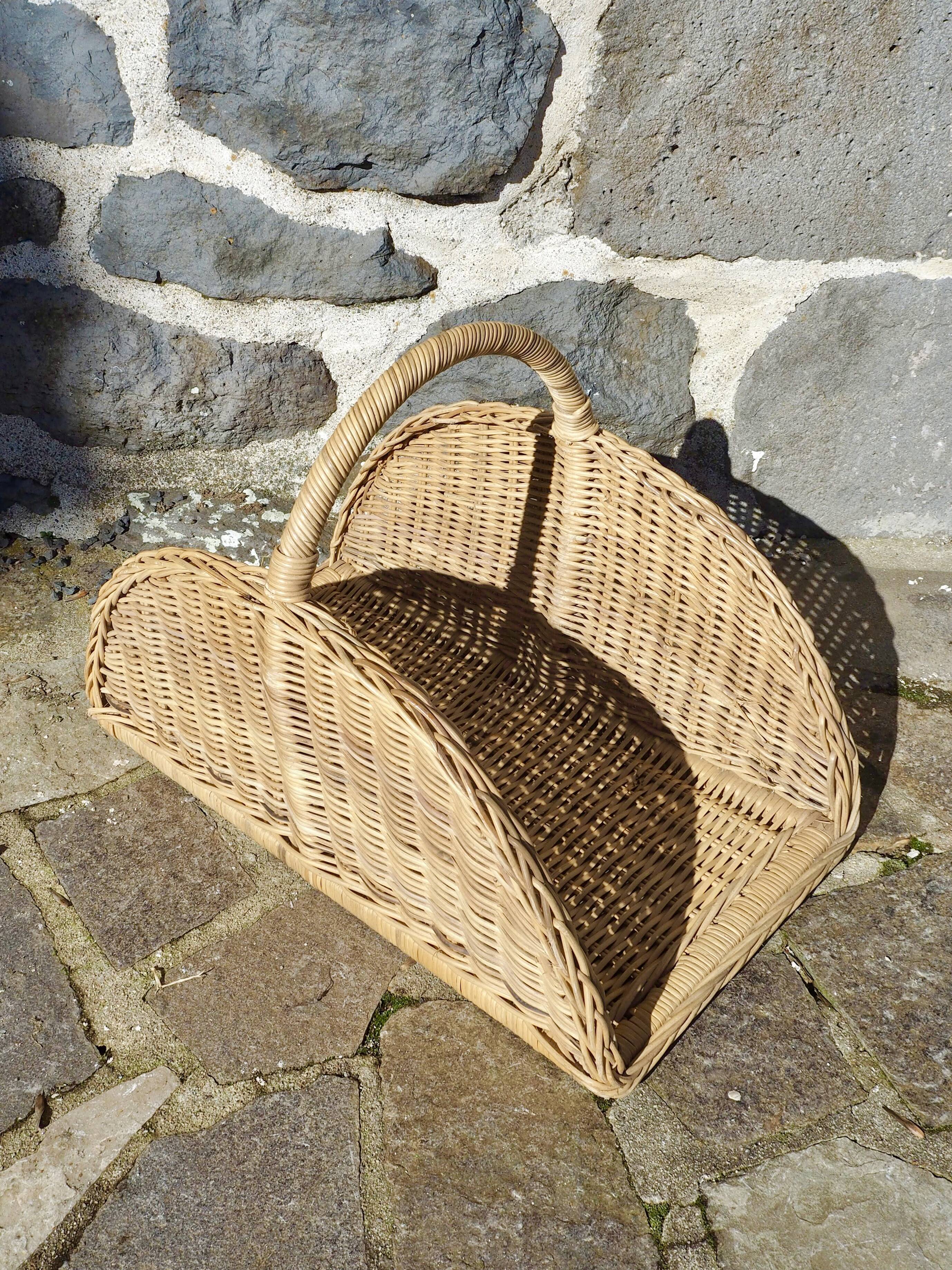 Wicker log basket
