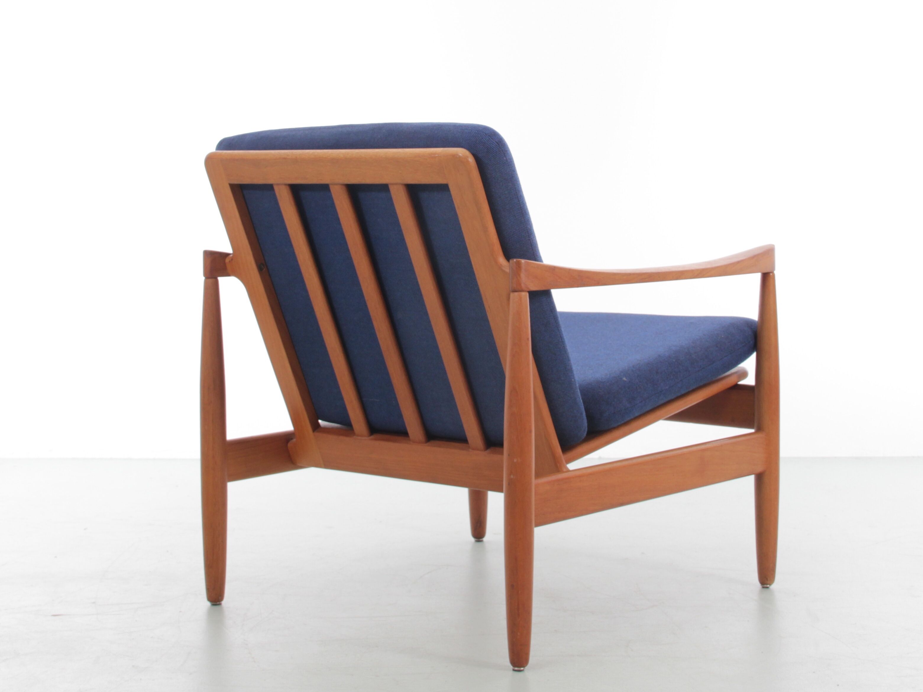Paire de fauteuils scandinave en teck