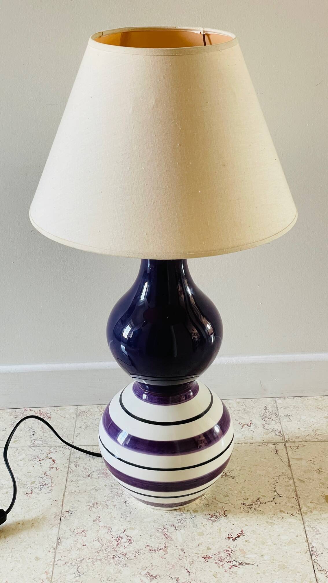 Ceramic lamp by Koralcoa