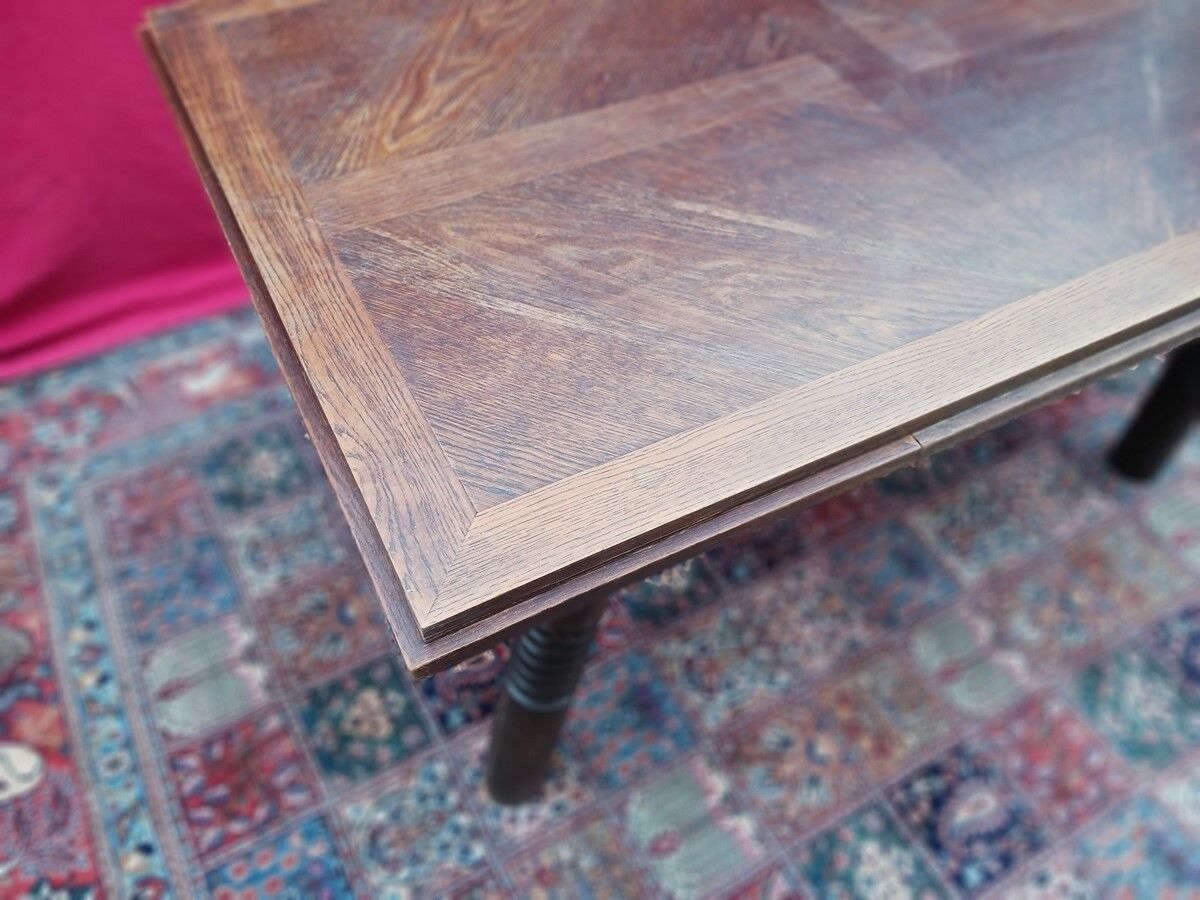 Dining room table