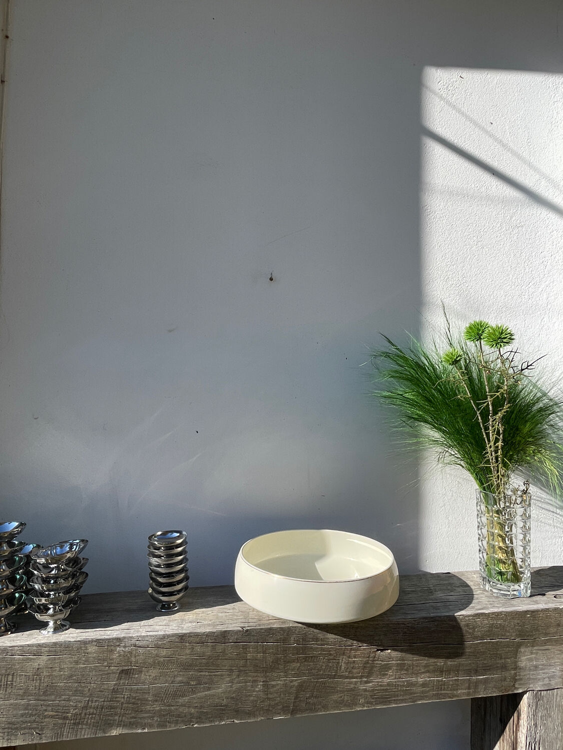 Large white and gold porcelain salad bowl from Lunéville