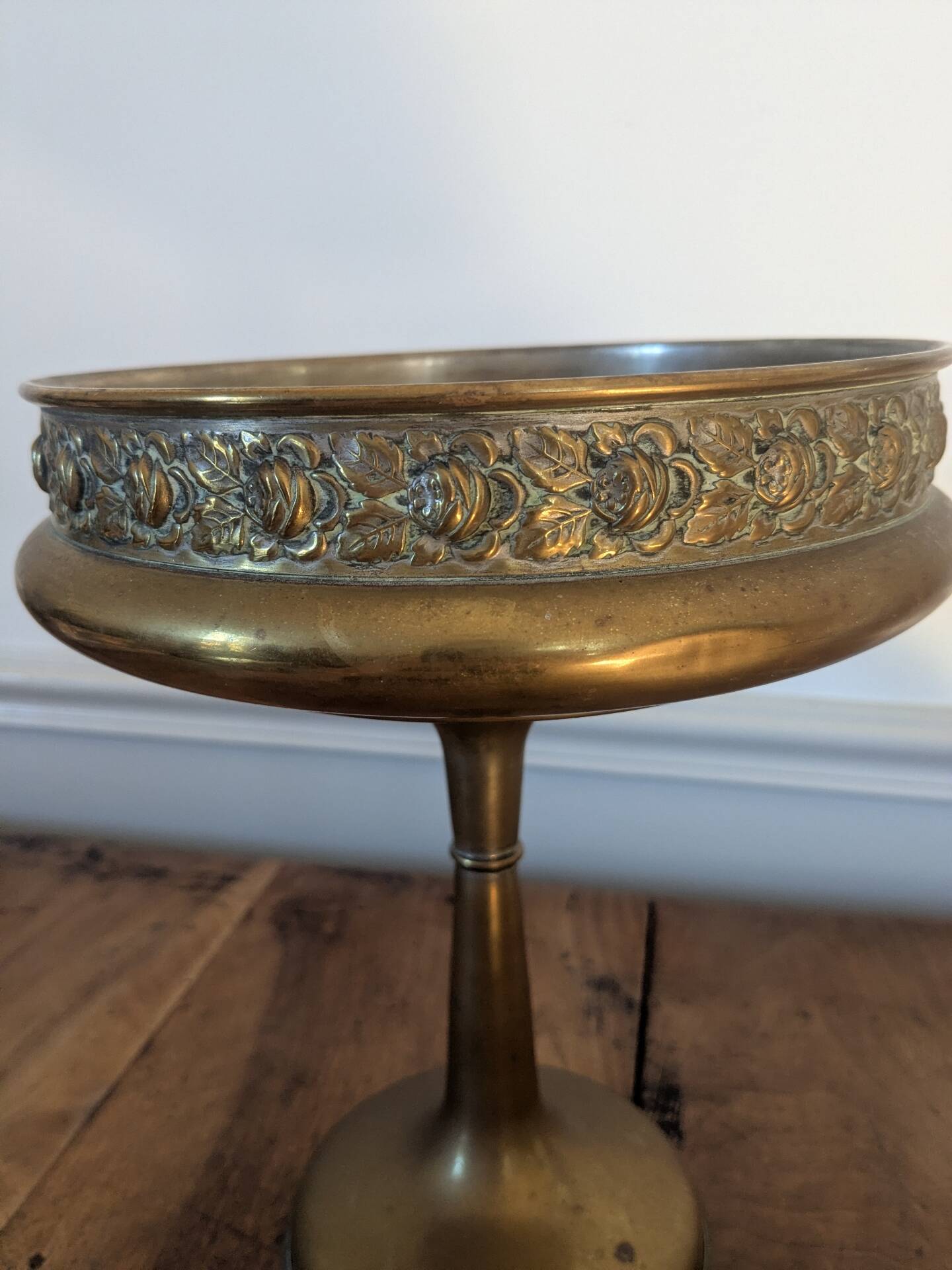 Brass pedestal cup