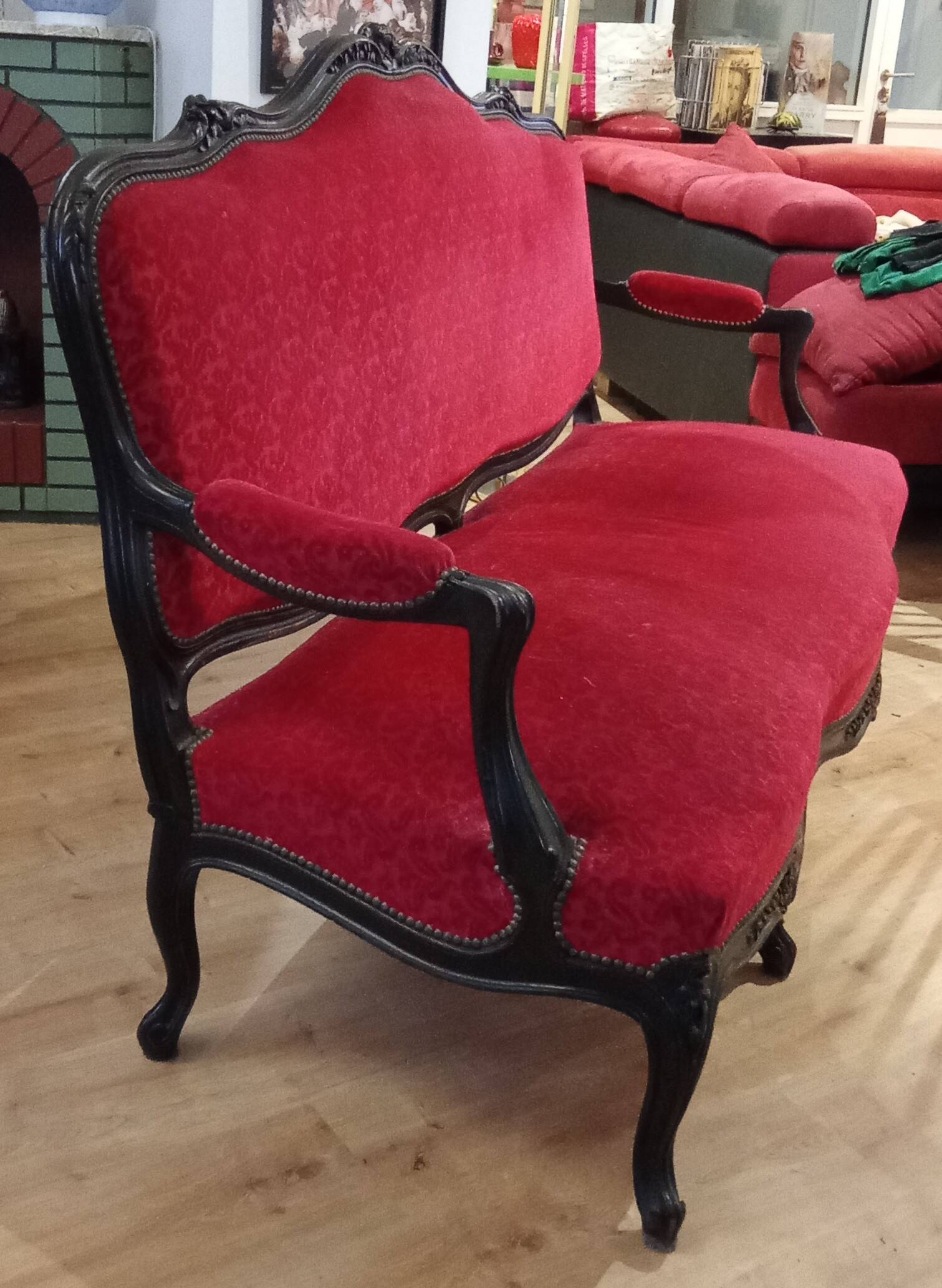 Antique Louis XV style red velvet settee