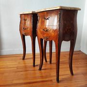 Paire de tables de chevet style Louis XV