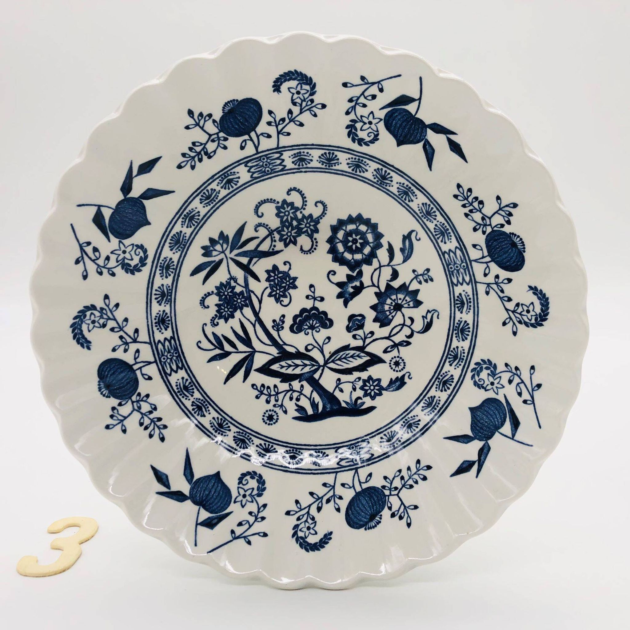 6 Bowl style Deep Plates, J & G Meakin Classic White Blue Nordic.