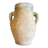 Earthen pot