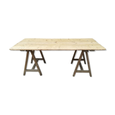 Table de ferme sur tréteaux