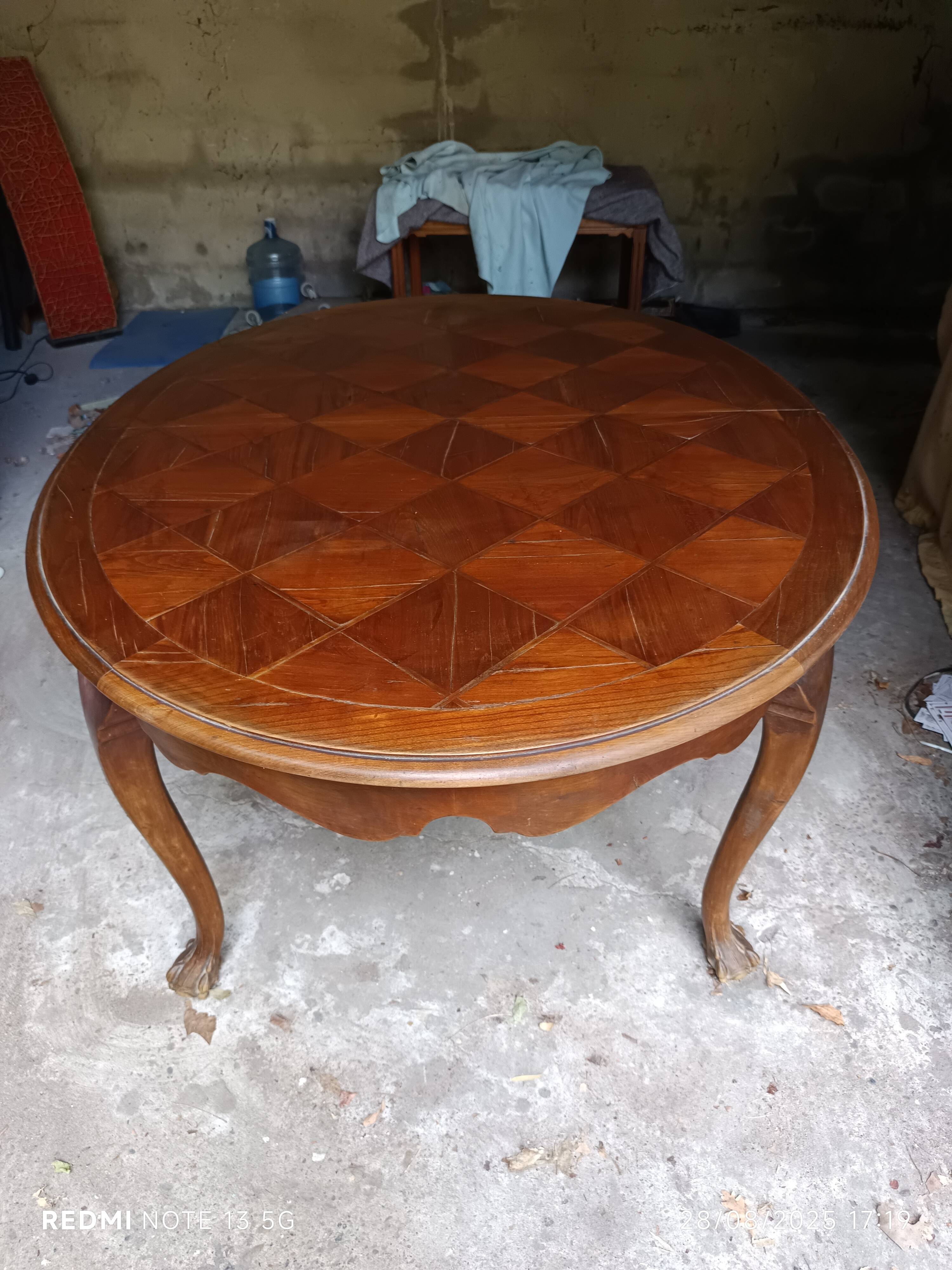 table en acajou parqueté chippendale époque 1950