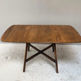 Table "old colonial 377"  par Lucian Ercoloni pour Ercol