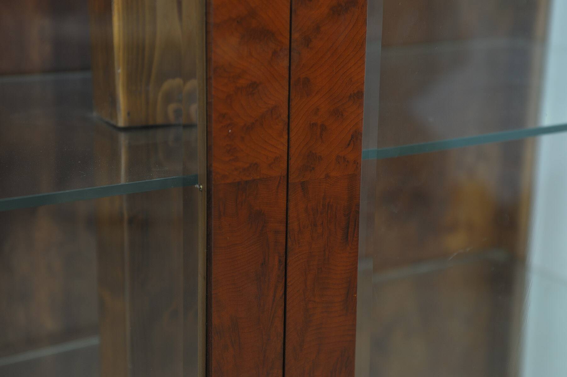 Vitrine fonctionnaliste art deco, années 1930, tchécoslovaquie