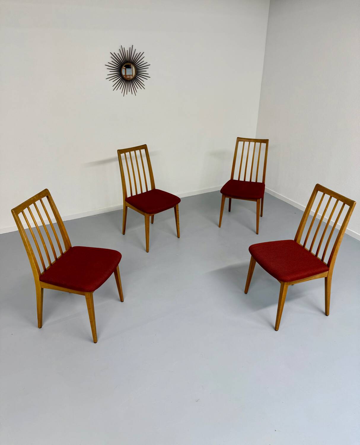 Set of 4 chairs in solid beech and vintage orange fabric, 70s design