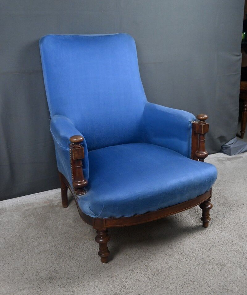 Fauteuil bergère en noyer – début XXe