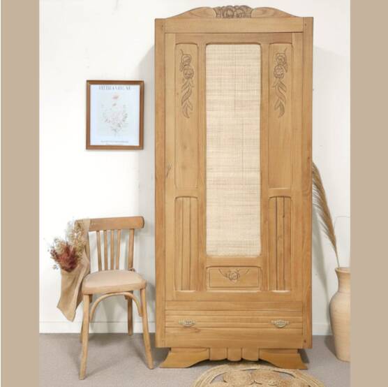 Art Deco bonnetière from the 1930s