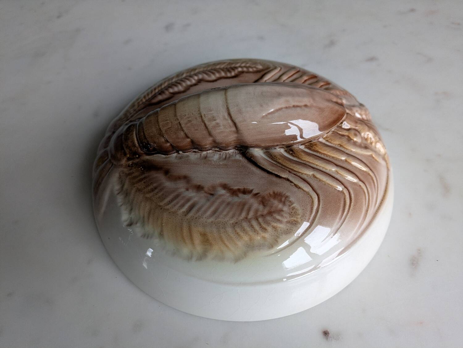 Shell service in slipware