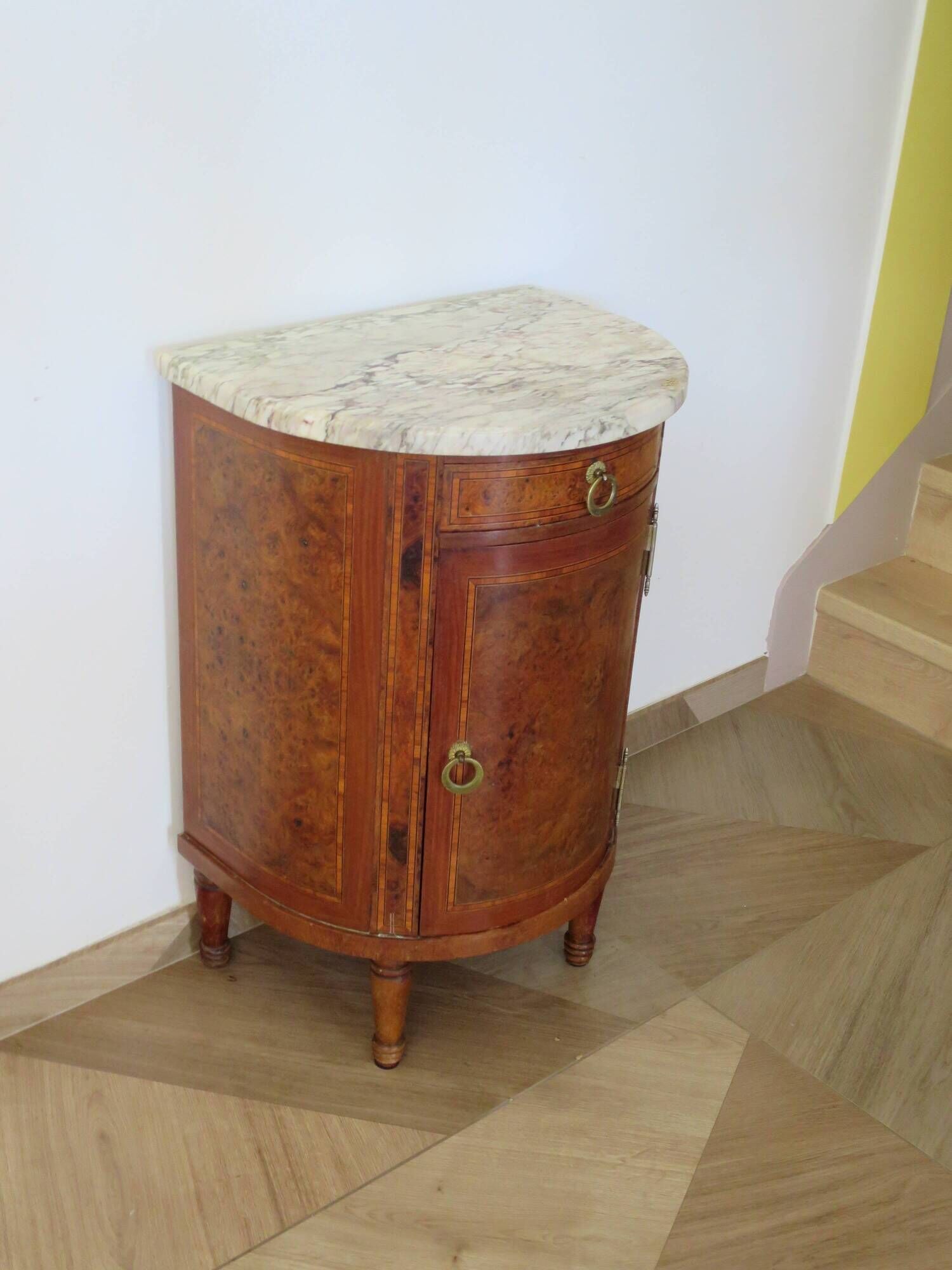 Small chest of drawers - Half-moon table - Louis XVI style - Elm burr veneer - Pla