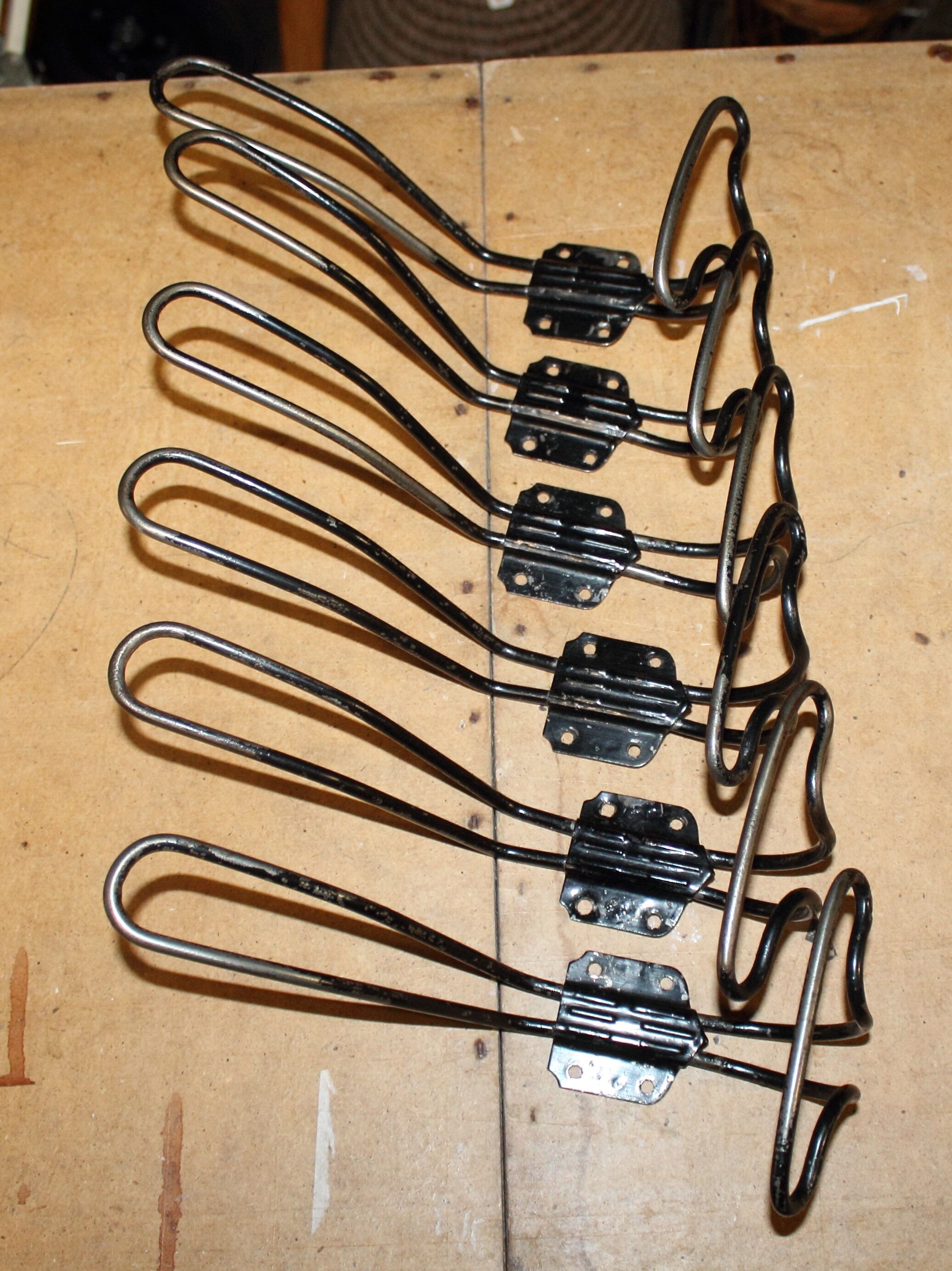 Pack of six hooks