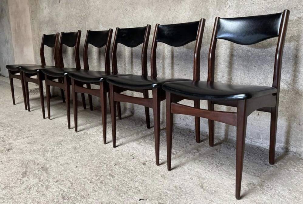 Series Set of 6 vintage Scandinavian rosewood chairs from the 1960s