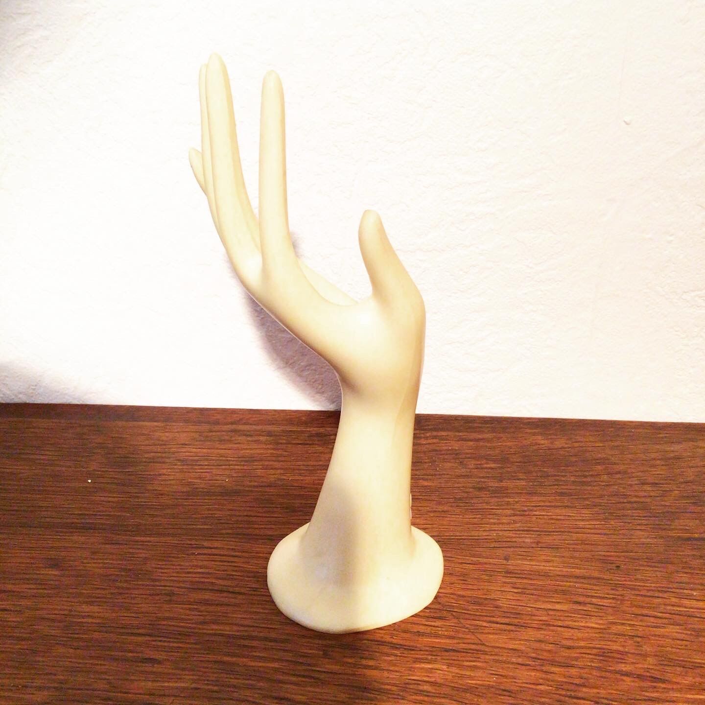 Hand baguier vase Yves Rocher